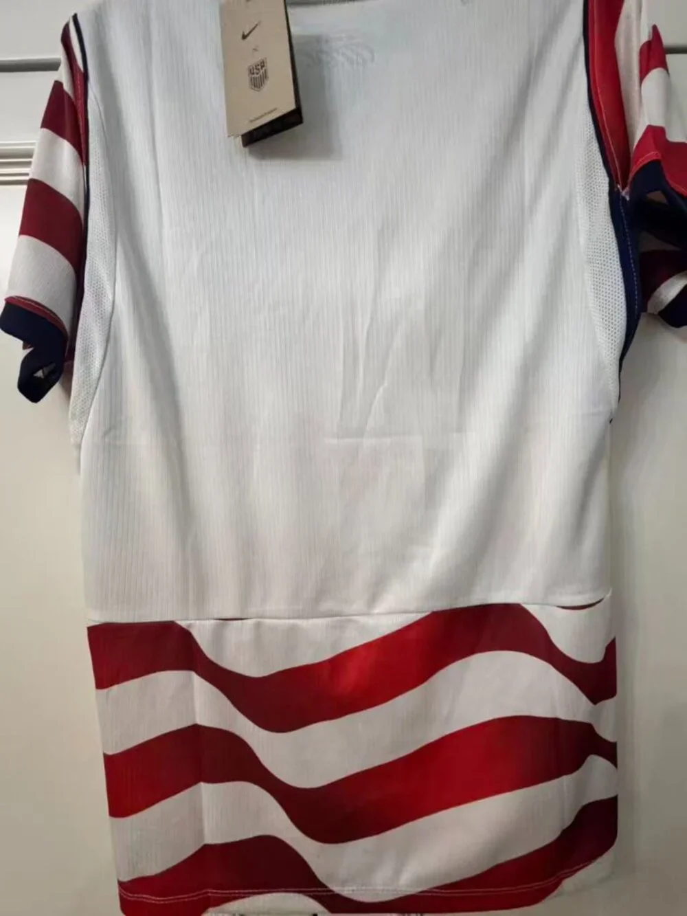 Nike USA Soccer Jersey Size S 2026 World Cup Season - Picture 3 of 5